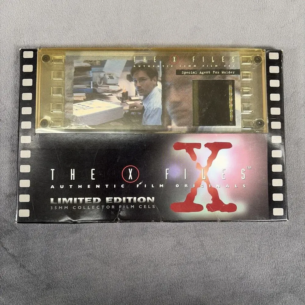 Vintage Topps X Files Comic Books Lot & other Memorabilia 35mm Film Cells Etc - Picture 5 of 16
